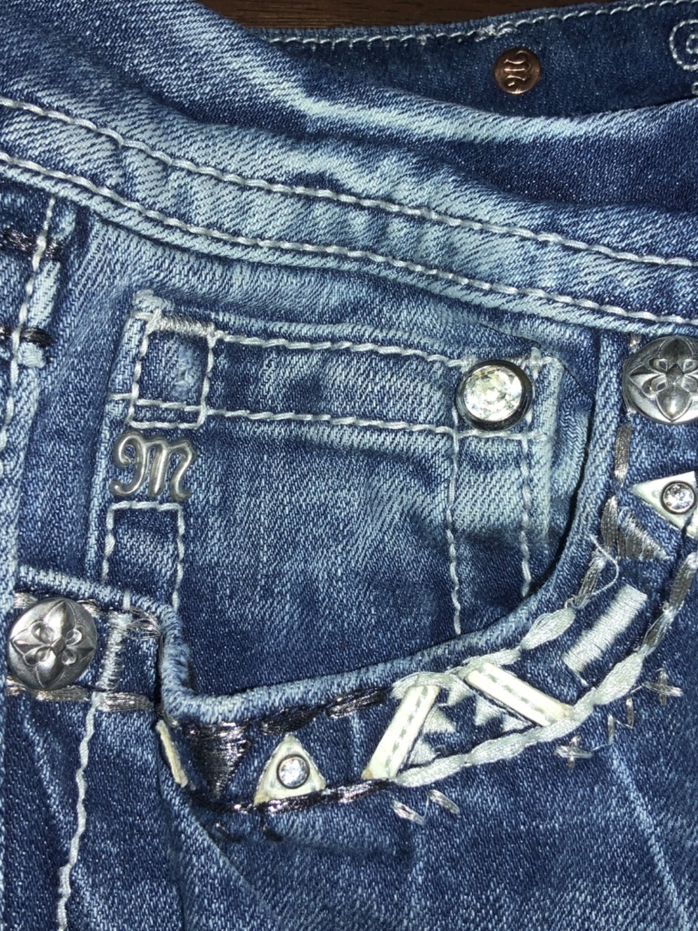 Jeans - Picture 3 of 4